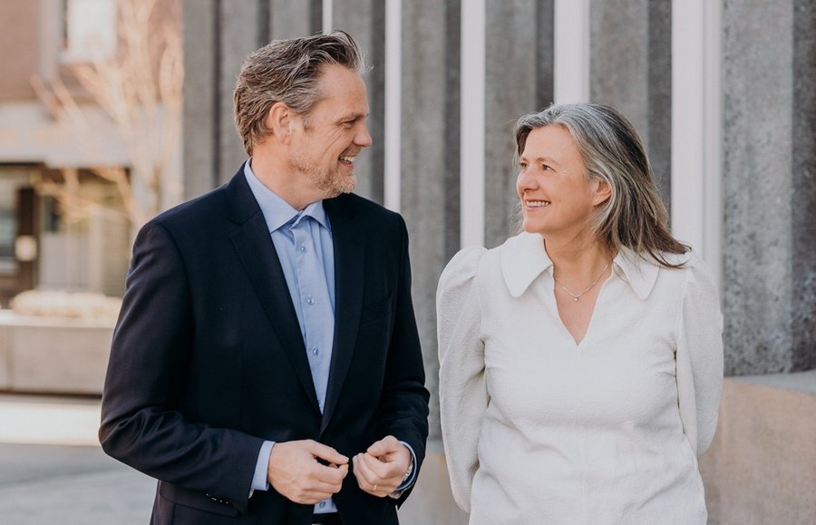 Erik Jensen, adm.dir i FinAut og Kari Olrud Moen, adm.dir i Finans Norge.